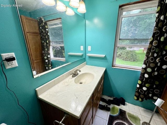 W346N5334 Elm AVENUE, Okauchee, WI 53069