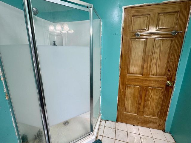 W346N5334 Elm AVENUE, Okauchee, WI 53069