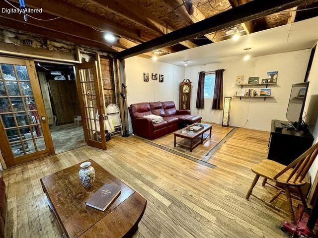 W346N5334 Elm AVENUE, Okauchee, WI 53069