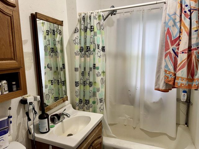 W346N5334 Elm AVENUE, Okauchee, WI 53069
