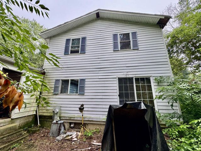 W346N5334 Elm AVENUE, Okauchee, WI 53069