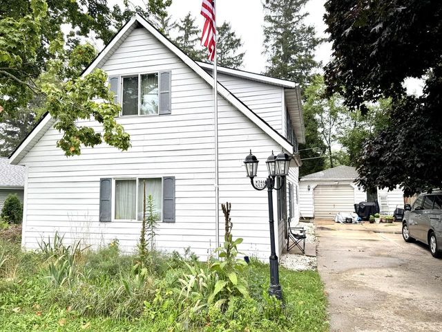 W346N5334 Elm AVENUE, Okauchee, WI 53069
