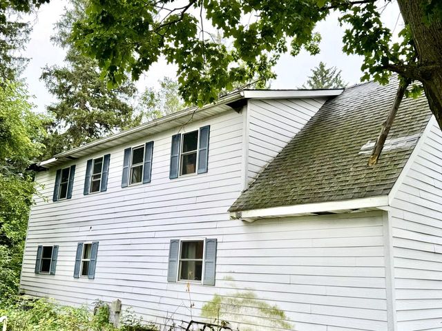W346N5334 Elm AVENUE, Okauchee, WI 53069
