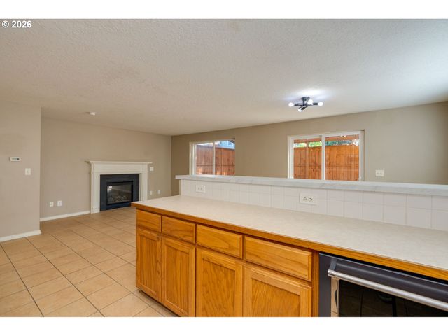 19790 Sw YOCOM Ln, Beaverton, OR 97007