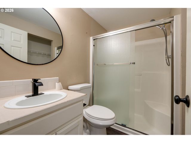 19790 Sw YOCOM Ln, Beaverton, OR 97007