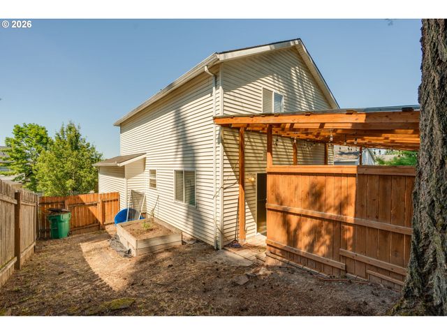 19790 Sw YOCOM Ln, Beaverton, OR 97007