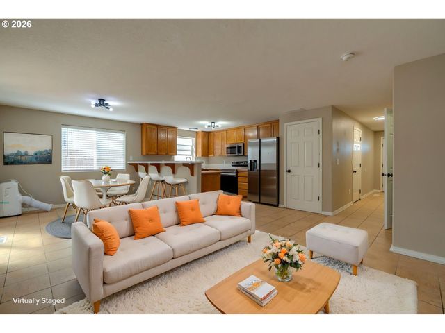 19790 Sw YOCOM Ln, Beaverton, OR 97007