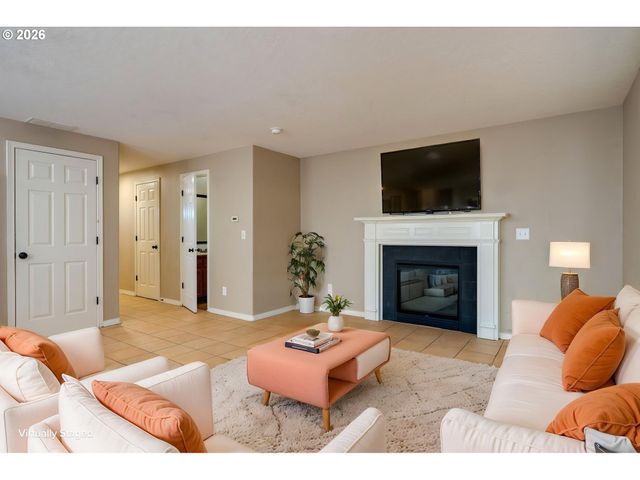 19790 Sw YOCOM Ln, Beaverton, OR 97007