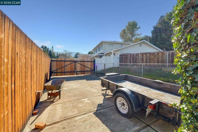 5817 Mitchell Canyon Ct, Clayton, CA 94517