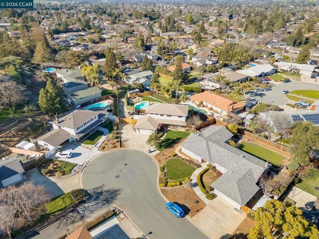 5817 Mitchell Canyon Ct, Clayton, CA 94517