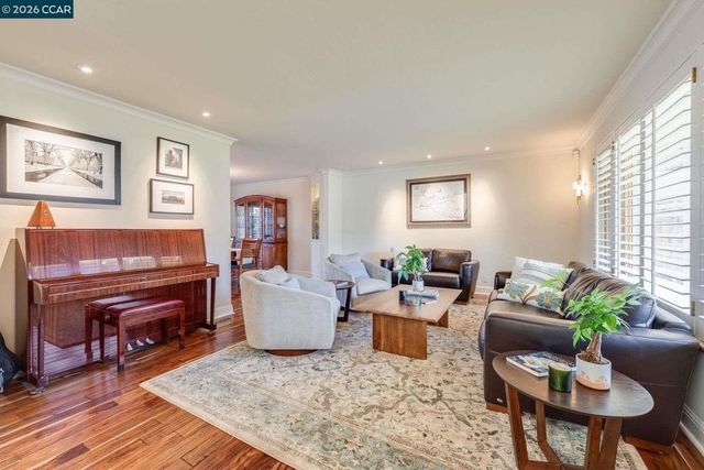 5817 Mitchell Canyon Ct, Clayton, CA 94517