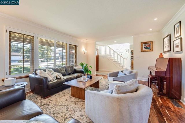 5817 Mitchell Canyon Ct, Clayton, CA 94517