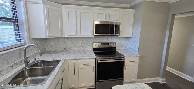 2921 SEARCHWOOD Drive, Jacksonville, FL 32277