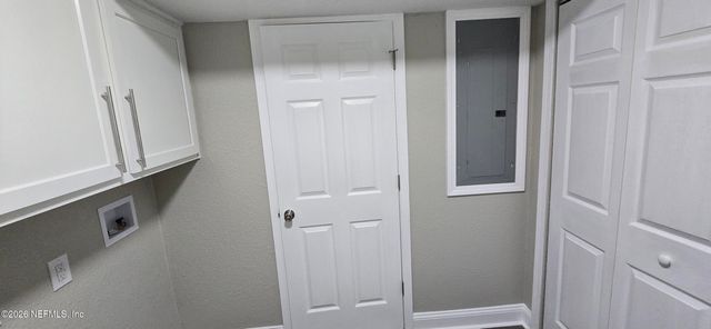 2921 SEARCHWOOD Drive, Jacksonville, FL 32277