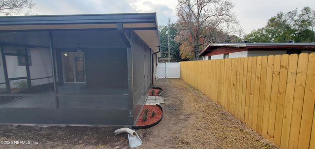 2921 SEARCHWOOD Drive, Jacksonville, FL 32277