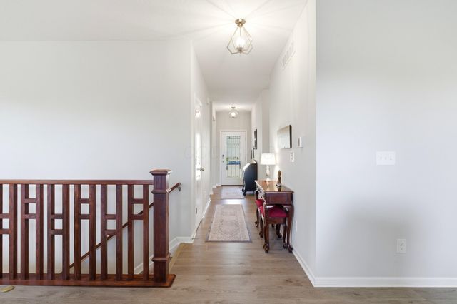 242 Jay Court, Delaware, OH 43015