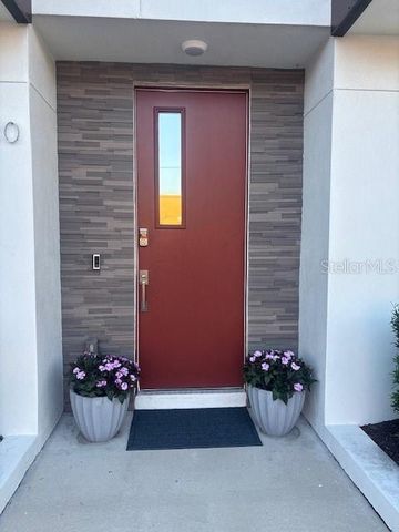 130 8TH STREET N, St Petersburg, FL 33701