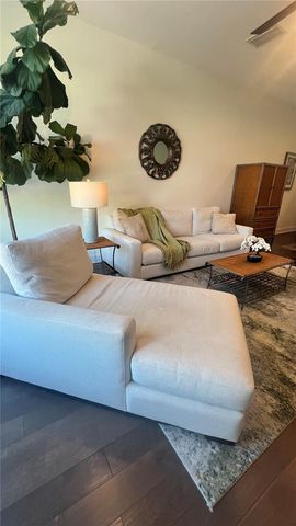 130 8TH STREET N, St Petersburg, FL 33701