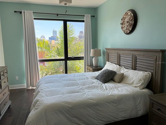 130 8TH STREET N, St Petersburg, FL 33701