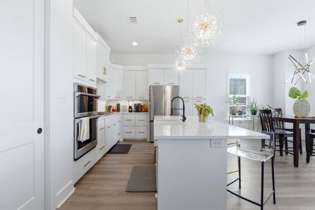 83 Tournay Circle, Little Rock, AR 72223