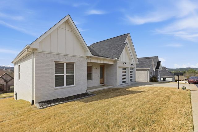 83 Tournay Circle, Little Rock, AR 72223