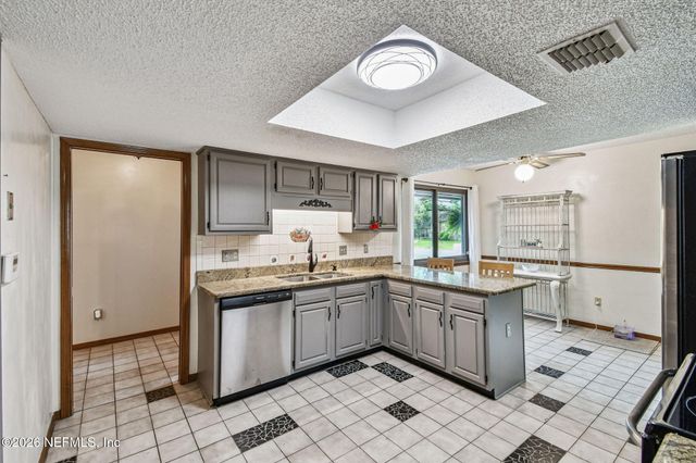 2150 BROAD WATER Drive, Jacksonville, FL 32225