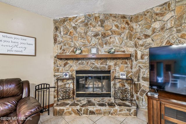 2150 BROAD WATER Drive, Jacksonville, FL 32225