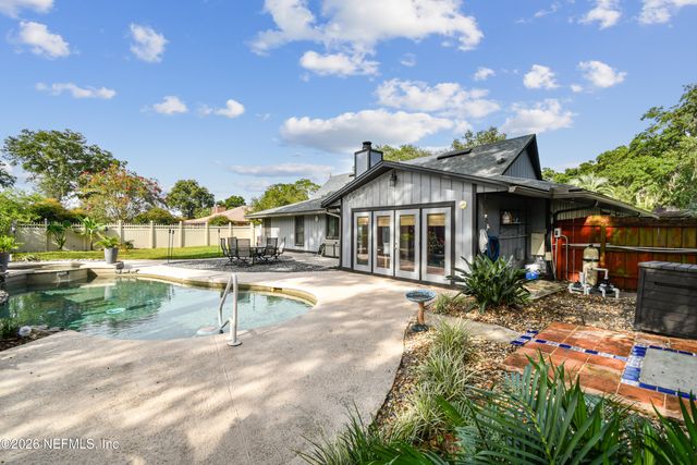 2150 BROAD WATER Drive, Jacksonville, FL 32225