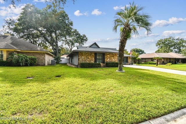 2150 BROAD WATER Drive, Jacksonville, FL 32225