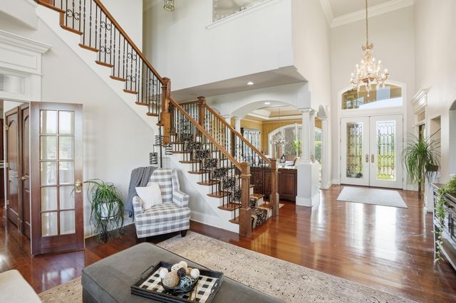 1200 White Hawk Drive, Crown Point, IN 46307