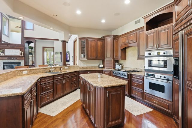 1200 White Hawk Drive, Crown Point, IN 46307