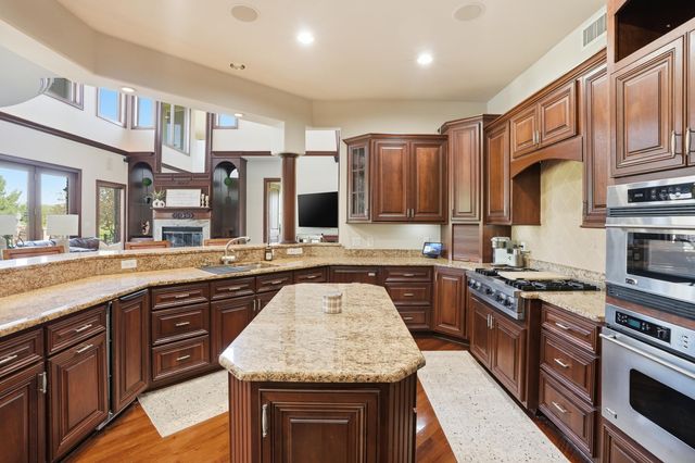 1200 White Hawk Drive, Crown Point, IN 46307