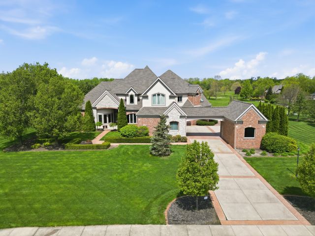 1200 White Hawk Drive, Crown Point, IN 46307