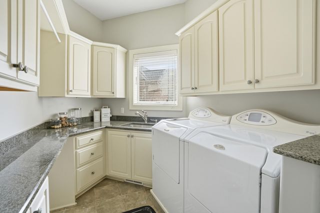 1200 White Hawk Drive, Crown Point, IN 46307