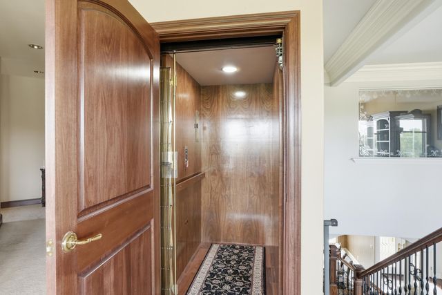1200 White Hawk Drive, Crown Point, IN 46307