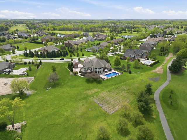 1200 White Hawk Drive, Crown Point, IN 46307