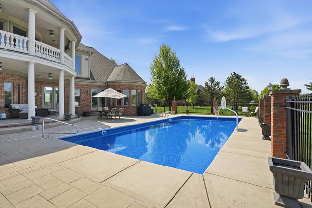 1200 White Hawk Drive, Crown Point, IN 46307