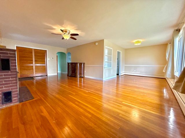 14 Governors St, Worcester, MA 01606