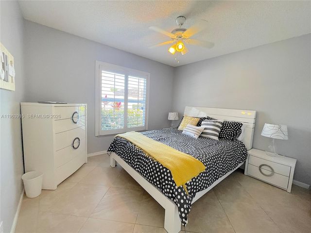 4923 SW 33rd Way, Hollywood, FL 33312