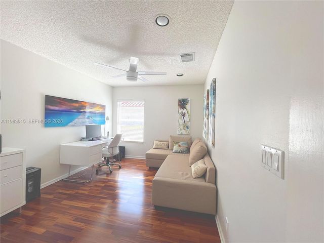 4923 SW 33rd Way, Hollywood, FL 33312