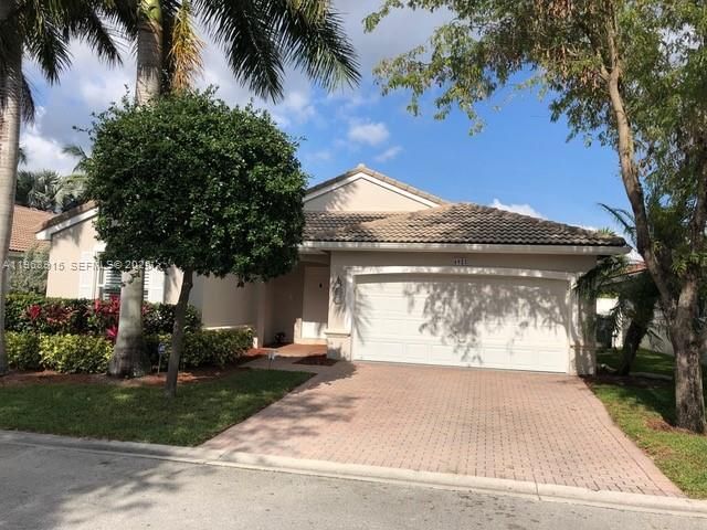 4923 SW 33rd Way, Hollywood, FL 33312