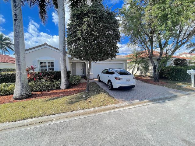 4923 SW 33rd Way, Hollywood, FL 33312