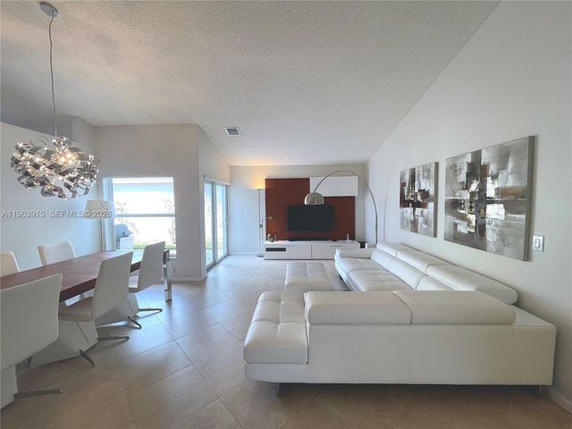 4923 SW 33rd Way, Hollywood, FL 33312