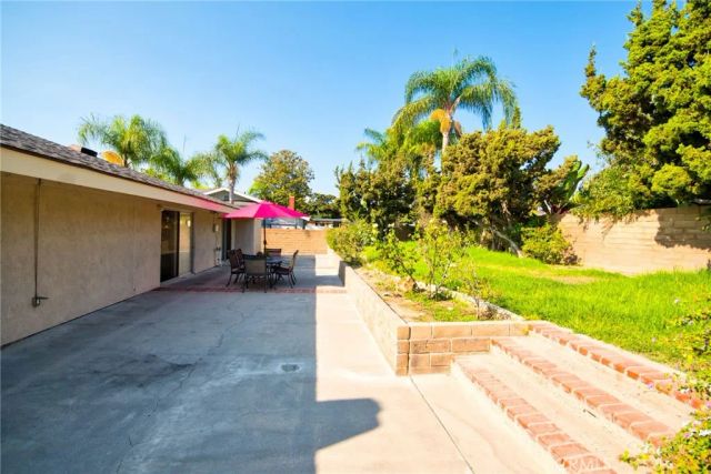 3830 Madonna Dr., Fullerton, CA 92835