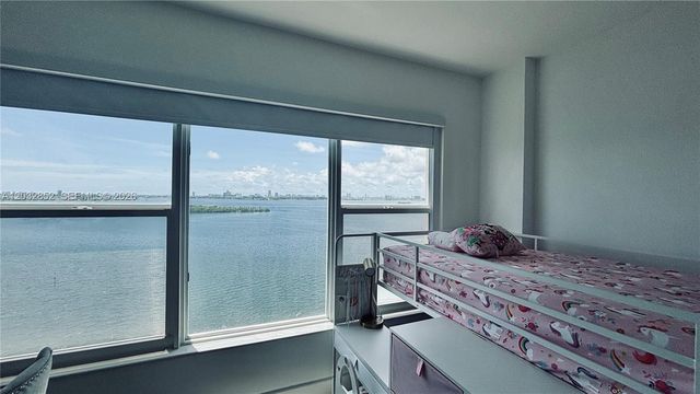 11111 NE Biscayne Boulevard 16A, Miami, FL 33181