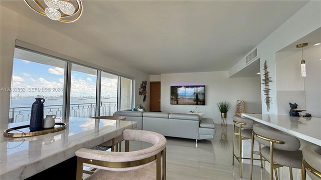 11111 NE Biscayne Boulevard 16A, Miami, FL 33181