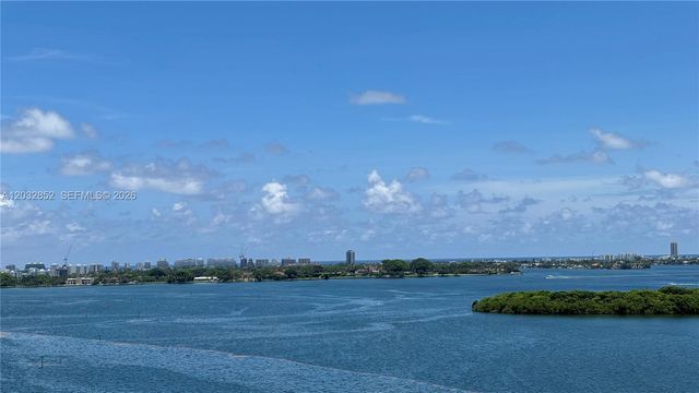 11111 NE Biscayne Boulevard 16A, Miami, FL 33181