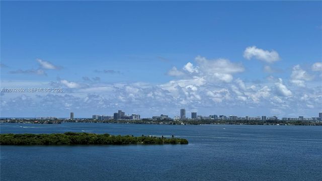 11111 NE Biscayne Boulevard 16A, Miami, FL 33181