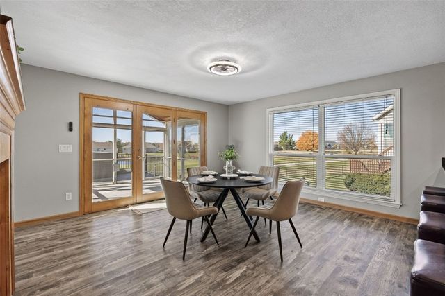 5510 Hunters Ridge Court, Marion, IA 52302