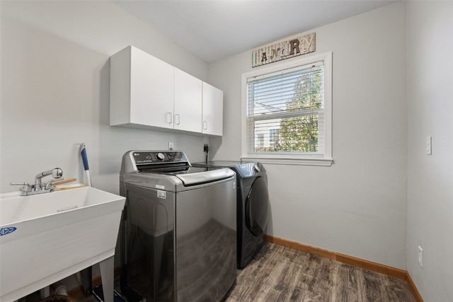 5510 Hunters Ridge Court, Marion, IA 52302